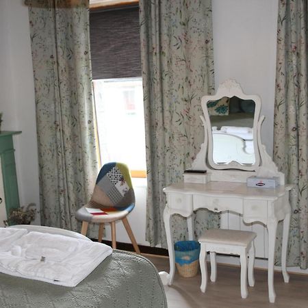 L'Ancienne Boulangerie Bed & Breakfast Collinée Екстериор снимка